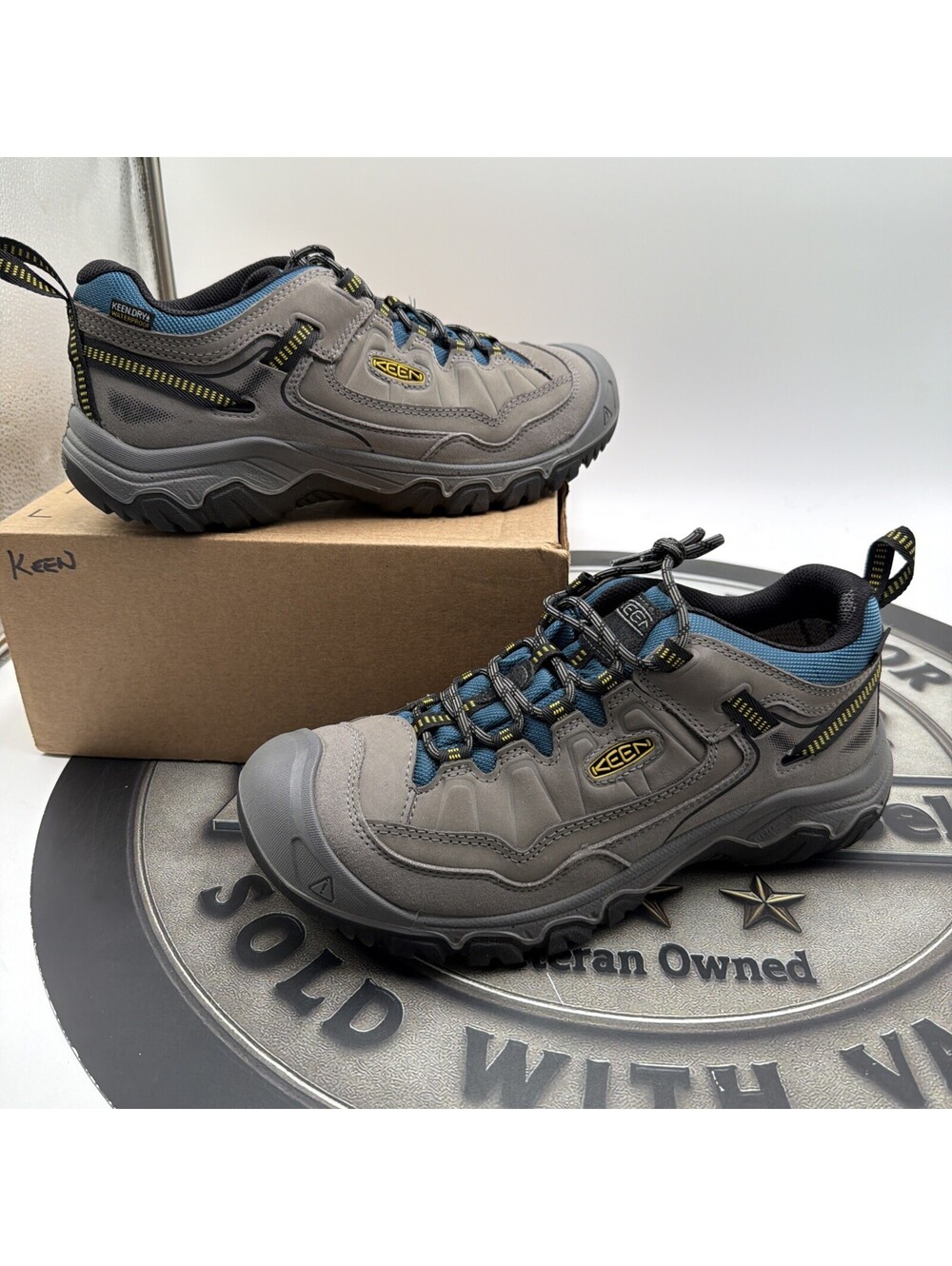 KEEN Men's Targhee IV Vent Durable Breathable Hiking Shoes Size 10.5 No Box